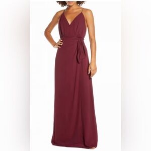 WAYF Maroon Bridesmaid Maxi Wrap V-Neck Dress Size Small‎ Burgundy